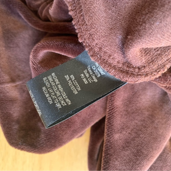 Nili Lotan // Lyvia Velour Jogger in Mocha - Picture 12 of 14